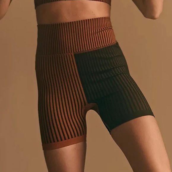 NWOT FP Movement Stripe Mixing Short / Black + Myrrh Combo M/L - Picture 4 of 11